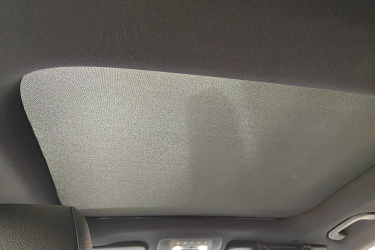 Used Mercedes-Benz GLB 2020 Facelift GLB 200 Fashion Edition Headliner