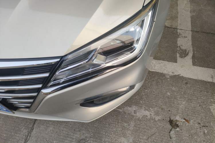 Used Roewe i5 2020 1.5L Manual 4G Connect Luxury Edition
