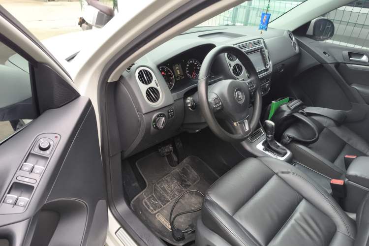 Used Volkswagen Tiguan 2013 2.0 TSI Automatic All-Wheel Drive Luxury Edition