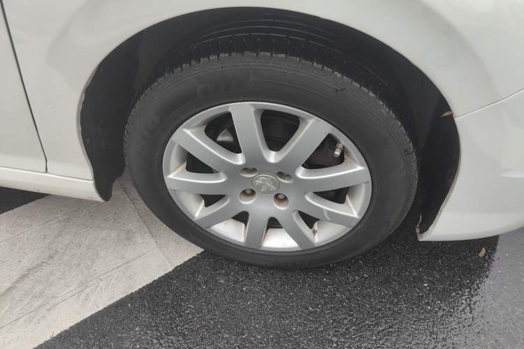 Used Peugeot 308 2014 Enjoy Edition Classic 1.6L Automatic Premium Model Right Front Wheel Hub