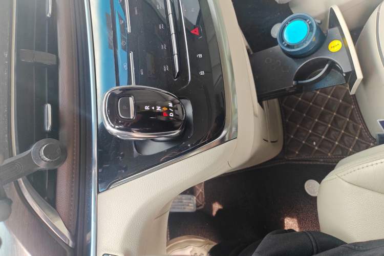 Used Buick GL8 2021 Land Cruiser Executive Class 652T Luxury Model
