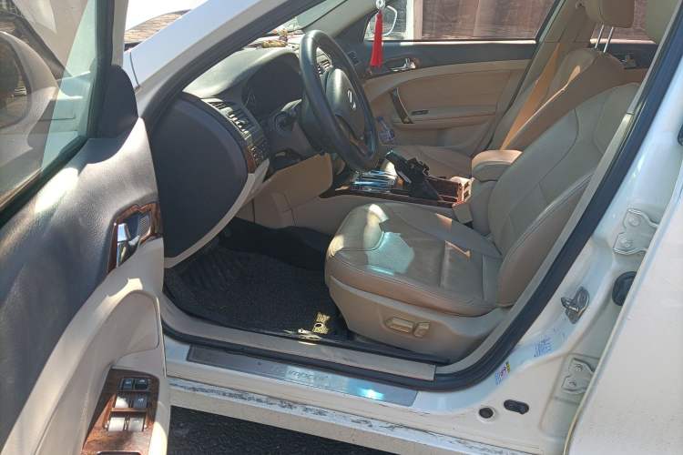 Used GAC Trumpchi GA5 2011 2.0L Automatic Luxury Edition
