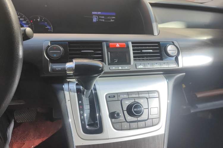 Used Honda Elysion 2012 2.4L VTi-S Prestige Edition
