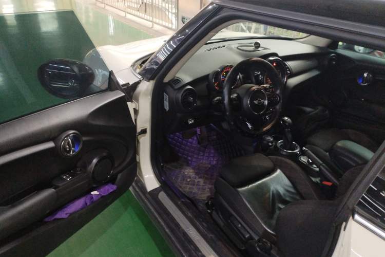 Used MINI 2016 1.5T COOPER Driver Seat