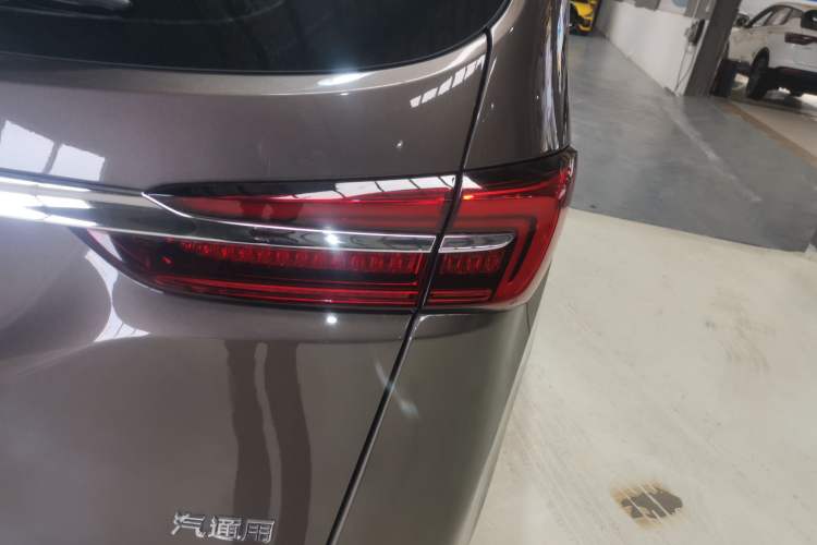 Used Buick GL8 2020 Land Cruiser Executive Class 652T Comfort Model
