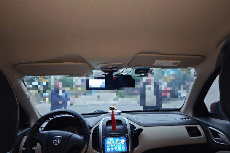 Used Baojun 630 2013 1.5L manual standard version Headliner