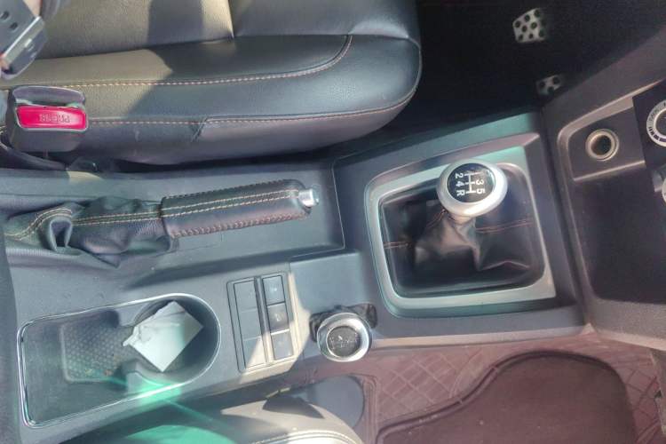 Used BAIC Off-Road BJ40 2016 40L 2.0T Manual All-Wheel Drive Prestige Edition
