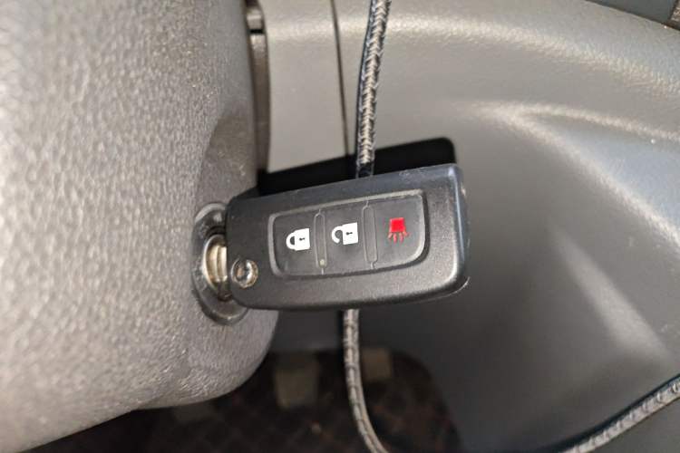 Used Foton Toano 2024 Tuyano Pro Van 2.0T Manual Rear-Wheel Drive Extended Wheelbase Mid-Roof Configuration Single Rear Tire 3-Seater
