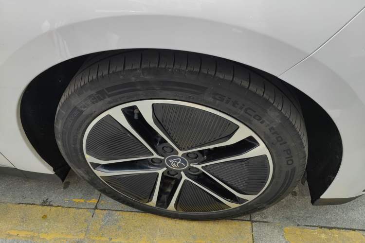 Used BYD Han 2023 EV Champion Edition 605KM Front-Drive Premium Model
