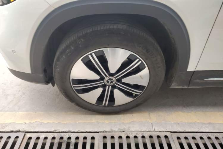 Used Mercedes-Benz EQB 2023 EQB 260 Exterior 7