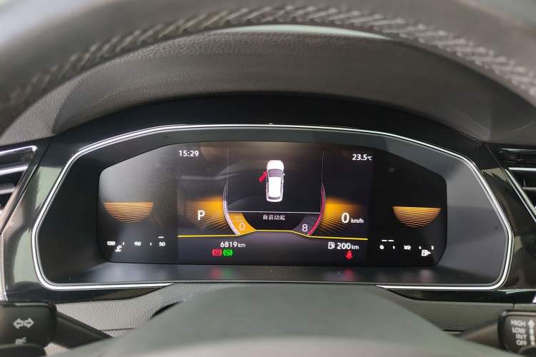 Used Volkswagen Magotan 2023 2 Million Units Limited Edition 330TSI DSG Leading Version
