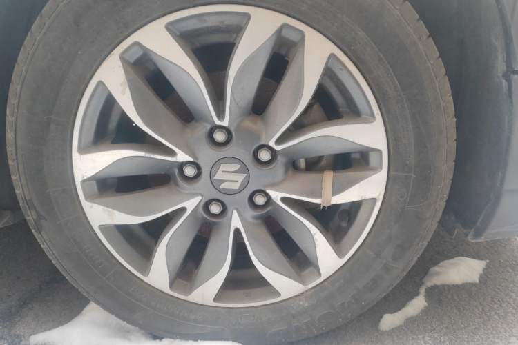 Used Suzuki Vitara S-Cross 2017 1.6L CVT Two-Wheel Drive Urban Fashion Model
