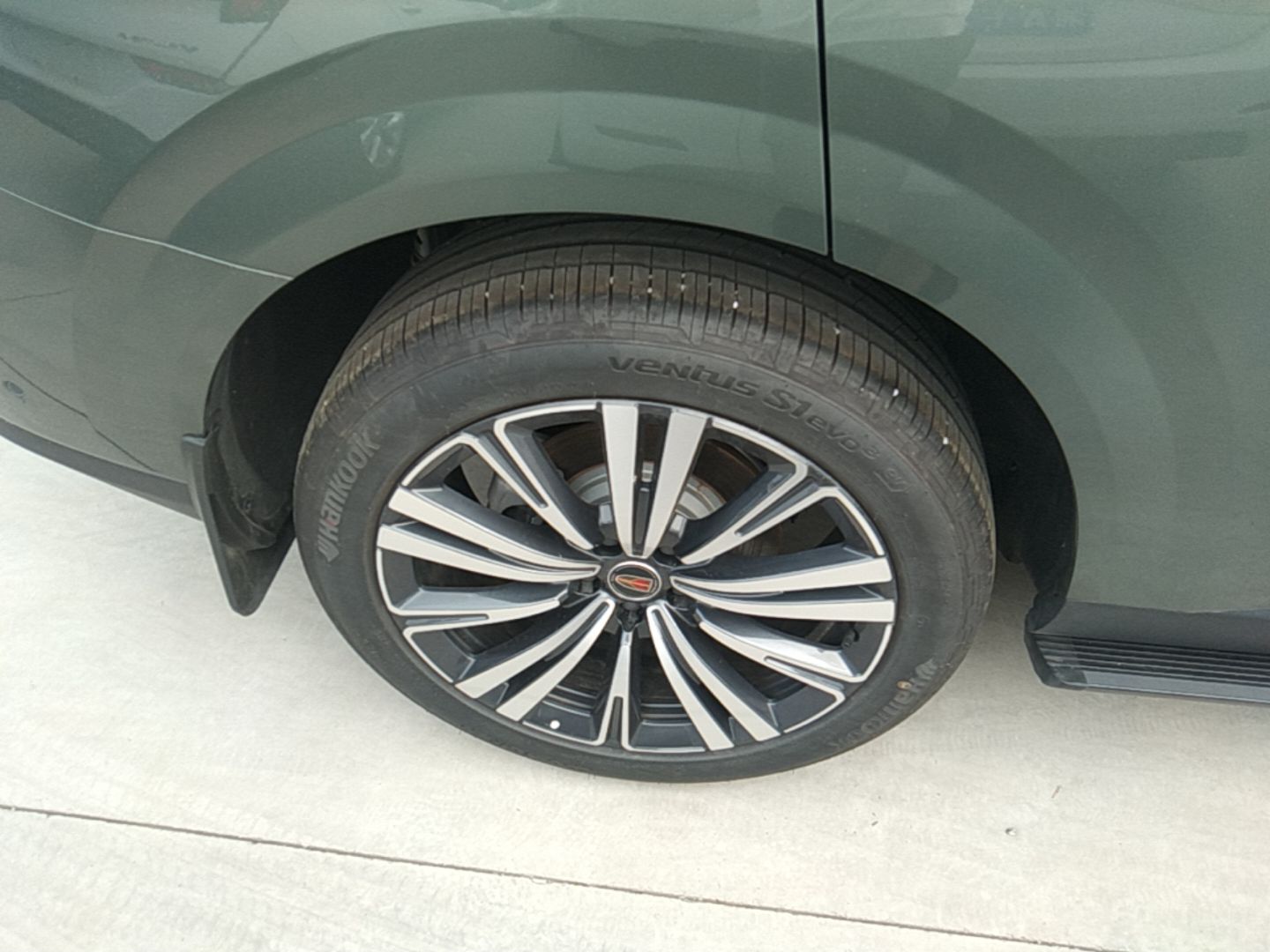 Hongqi HS6 PHEV 2026 240 Smart Hybrid Version — снимка 11