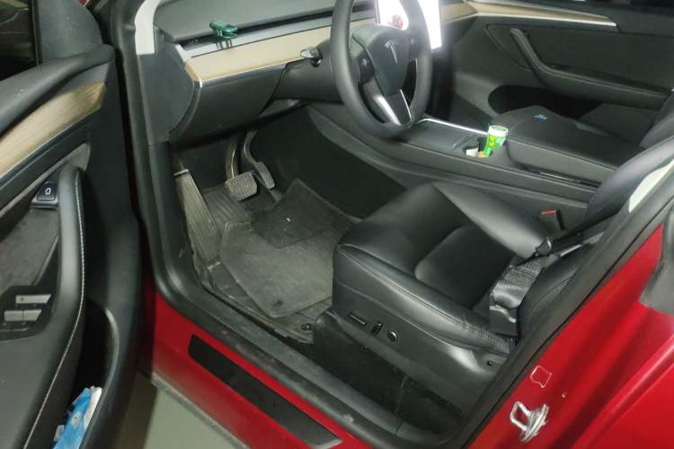 Used Tesla Model Y 2021 Long-Range All-Wheel-Drive Version