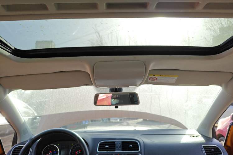 Used Volkswagen Polo 2014 1.6L Cross Polo Automatic