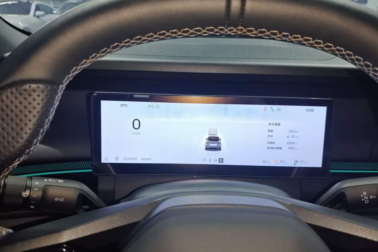 Used Lynk & Co 07 2024 EM-P 126 Long-Range Halo Instrument Cluster