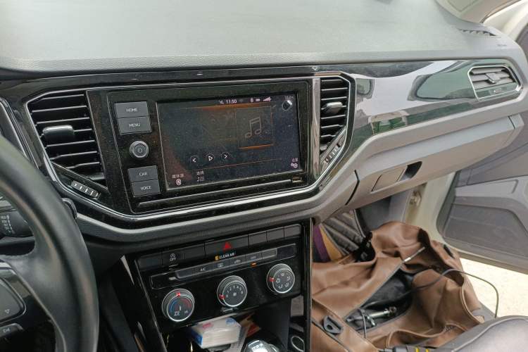 Used Volkswagen T-ROC 2019 280TSI DSG Two-Wheel Drive Comfort Version China VI Standard Audio And AC Panel