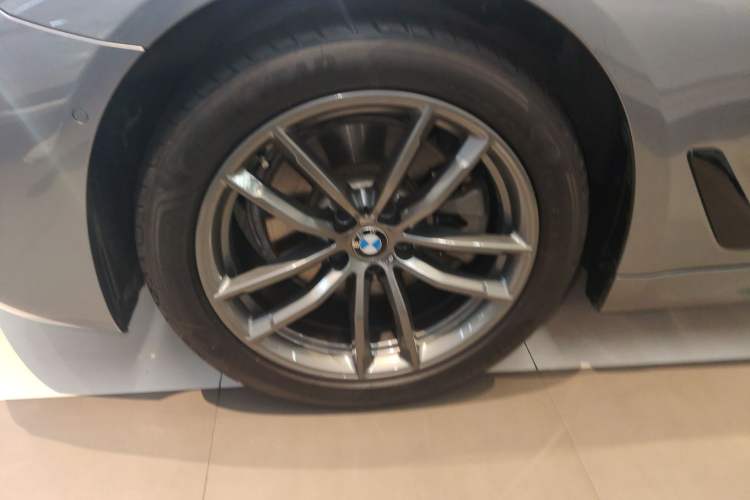 Used BMW 5 Series 2019 525i M Sport Package
