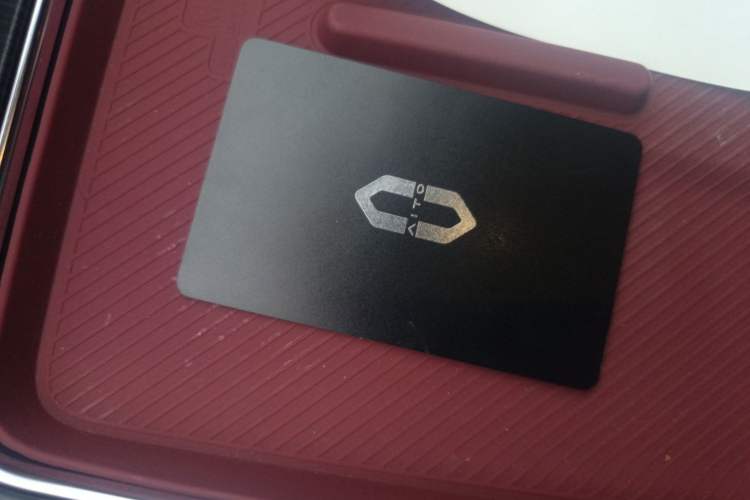 Used Hima AITO M8 2025 Extended-Range Max+ Version 53.4 kWh 6-Seater Edition
