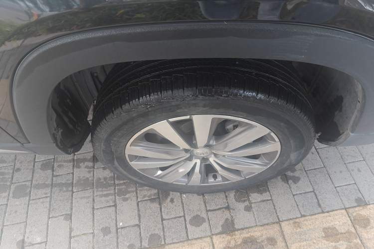 Used Changan CS95 2017 2.0T Two-Wheel Drive Zhituo Edition
