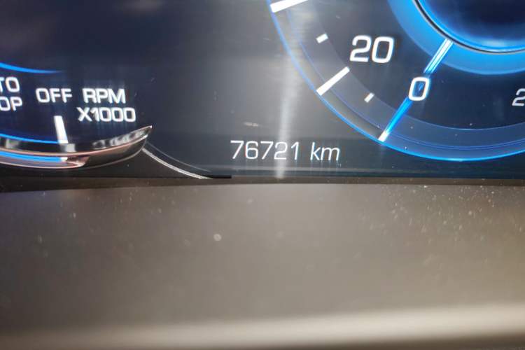 Used Cadillac CT6 2017 28T Luxury Model Odometer Close Up