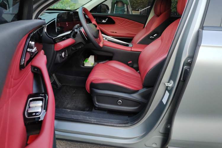 Used EXEED Stellar 2023 400T Two-Wheel Drive Comfort Flyfish Edition