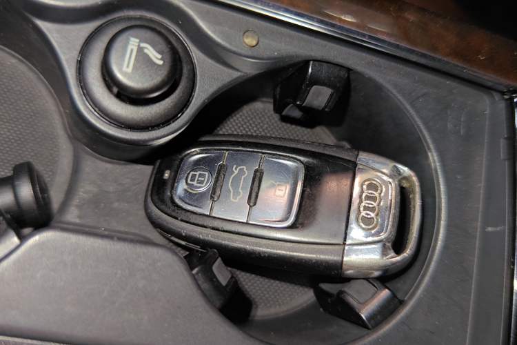 Used Audi A8 2014 A8L 45 TFSI quattro Comfort model
