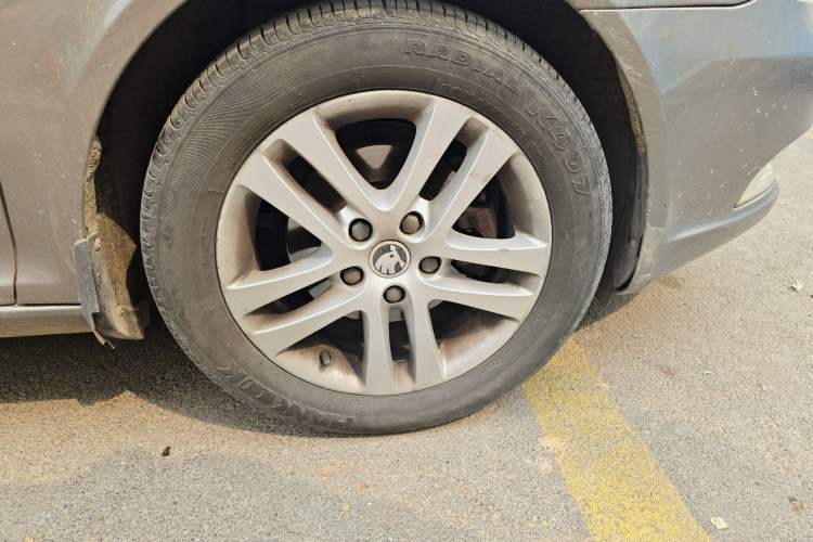 Used Skoda Octavia 2013 1.6L Manual Yijun Edition