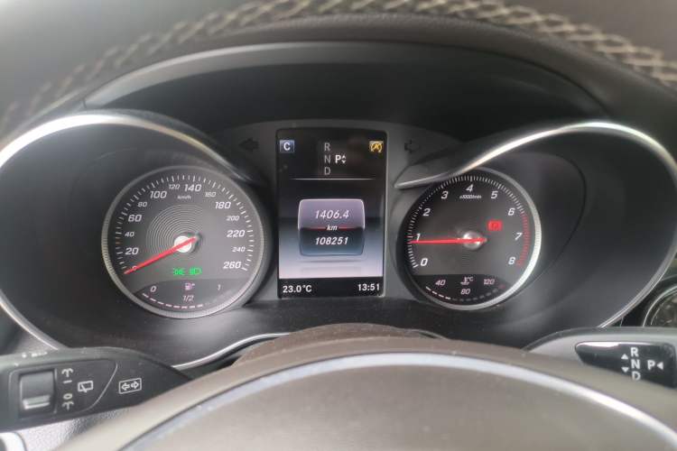 Used Mercedes-Benz GLC 2017 GLC 260 4MATIC Dynamic Edition Instrument Cluster