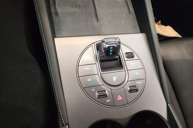 Used BYD Seal 06 New Energy 2025 DM-i Smart Drive 120KM Deluxe Model
