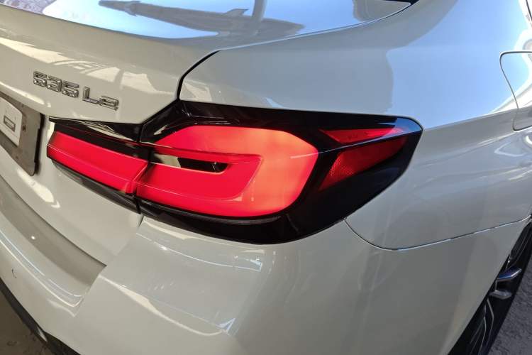 Used BMW 5 Series New Energy 2022 Revised Version 3 535Le Pioneer Edition M Sport Package
