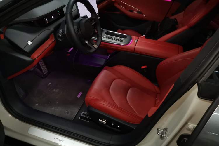 Used Xiaomi Auto SU7 2024 Four-Wheel Drive Ultra-Long Range Advanced Intelligent Driving Max Edition