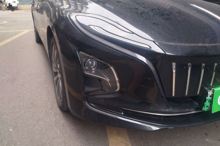 Used Hongqi E-QM5 2022 431 km Charge & Enjoy Edition