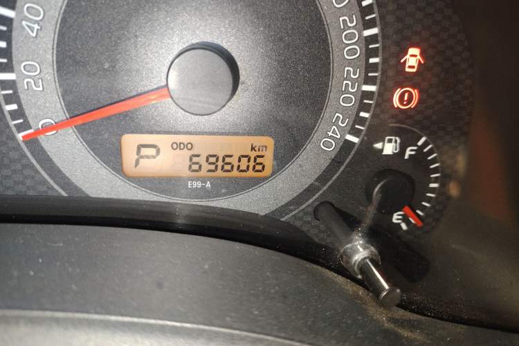 Used Toyota Corolla 2011 1.6L Automatic GL Sunroof Version Odometer Close Up