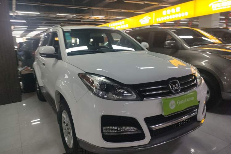 Used JMC Yusheng S350 2013 2.4T Automatic 4x4 Diesel Luxury 5-Seater Front Right 45 Deg