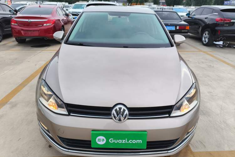 Used Volkswagen Golf 2016 1.6L Automatic Fashion Model
