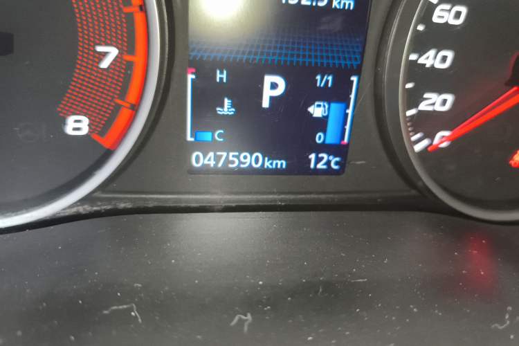 Used Mitsubishi Eclipse Cross 2018 1.5T CVT Two-Wheel Drive Dream Edition Odometer Close Up