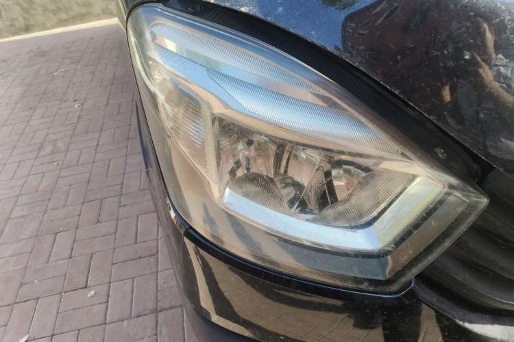 Used Iveco Eurocargo 2021 2.0T Manual Super-Rui Short Wheelbase Low-Roof Side-Hinged Door F1A
