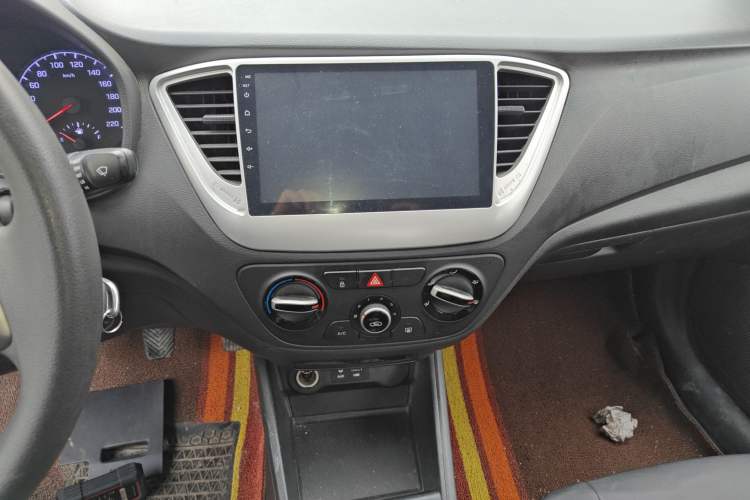 Used Hyundai Verna (new generation) 2016 1.4L Manual Cool Edition GLS