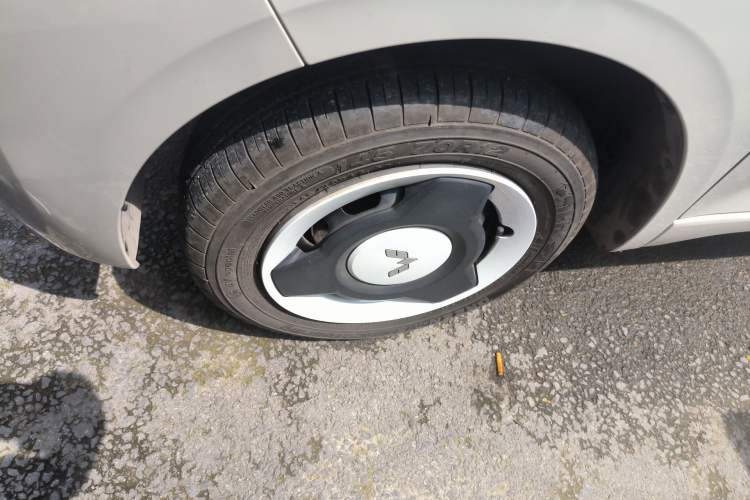 Used Wuling Hongguang MINIEV 2024 3rd Generation 215km Youth Edition Exterior 4