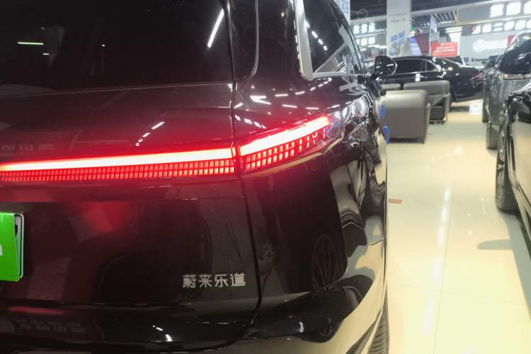 Used ONVO Luxeed L90 2025 Model—Max Six-Seater Version