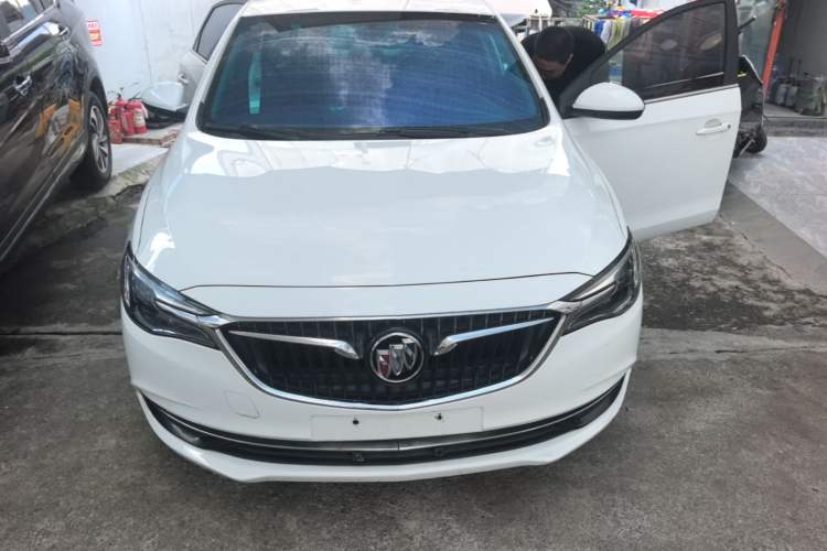 Ojetý Buick GT 2019 18T Automatic Connected Flagship Version China V Standard