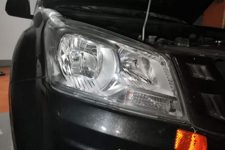 Used Isuzu JLM 2018 2.8T Classic Edition Two-Wheel Drive Progressive Version JE493ZLQ5F
