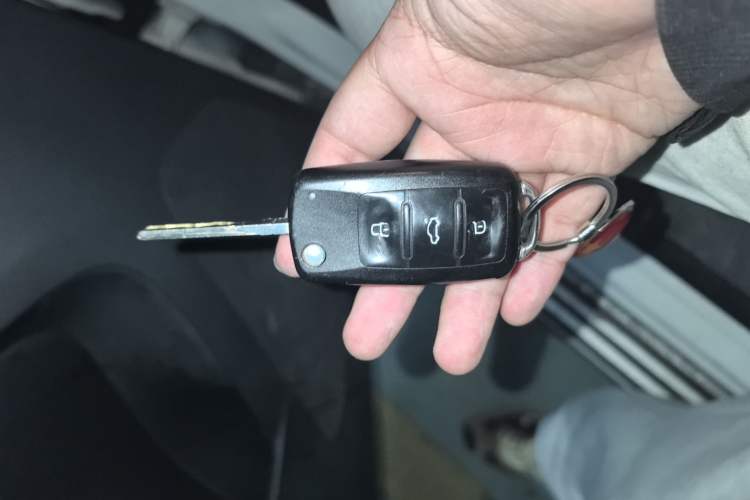 Used Volkswagen Tiguan 2012 1.8TSI Automatic Two-Wheel Drive Zhaoshi Edition Vehicle Key