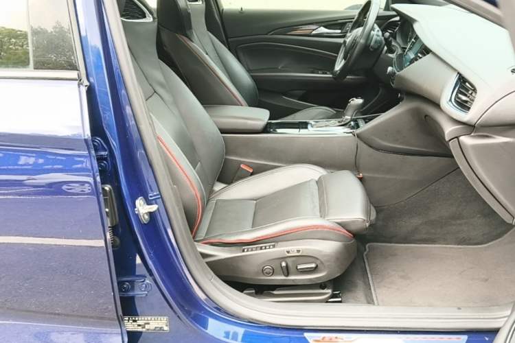 Used Buick Regal 2019 GS 28T Prestige Model China VI Standard Right Front Seat