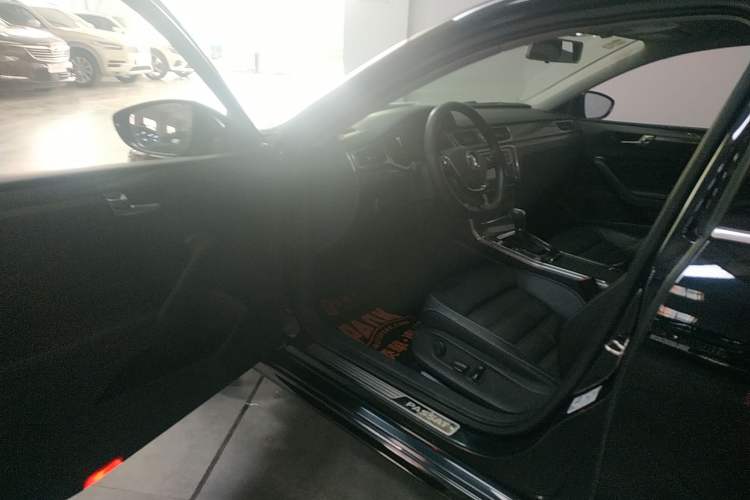 Used Volkswagen Passat 2017 330TSI DSG Luxury Edition