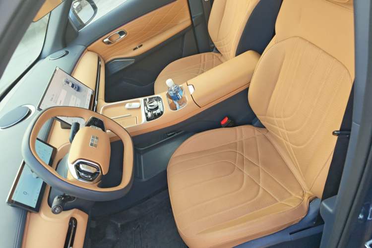 Used Geely Galaxy Galaxy Xingjian 7 EM-i 2025 120km Flagship Edition
