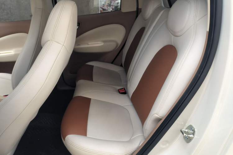 Used Wuling Hongguang MINIEV 2025 Four-Door Version Advanced Edition Left Rear Seat