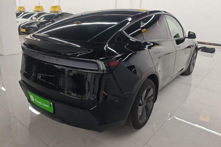 Used Tesla Model Y 2025 Rear-Wheel-Drive Version