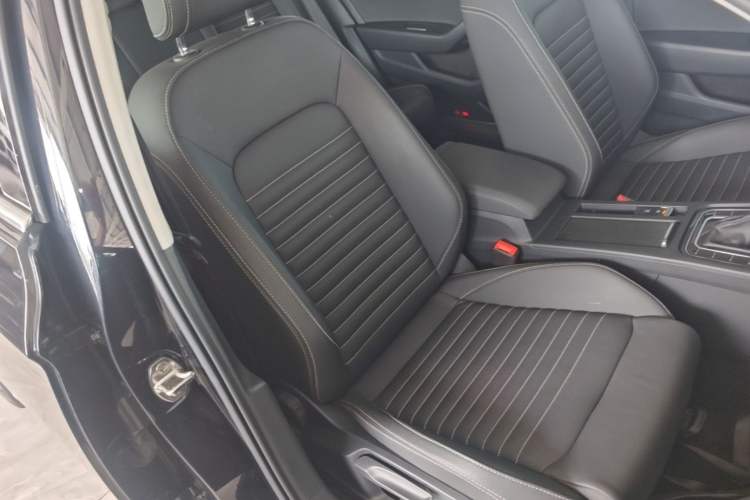 Used Volkswagen Magotan 2020 280TSI DSG Comfort Edition Right Front Seat